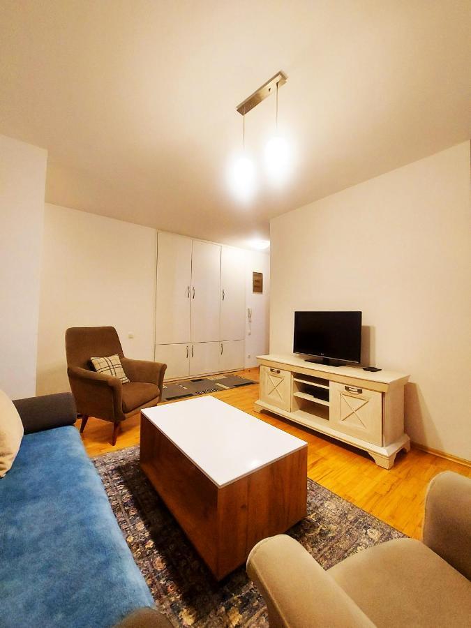Apartment 31 Приштина Екстер'єр фото