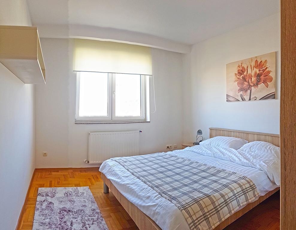 Apartment 31 Приштина Екстер'єр фото
