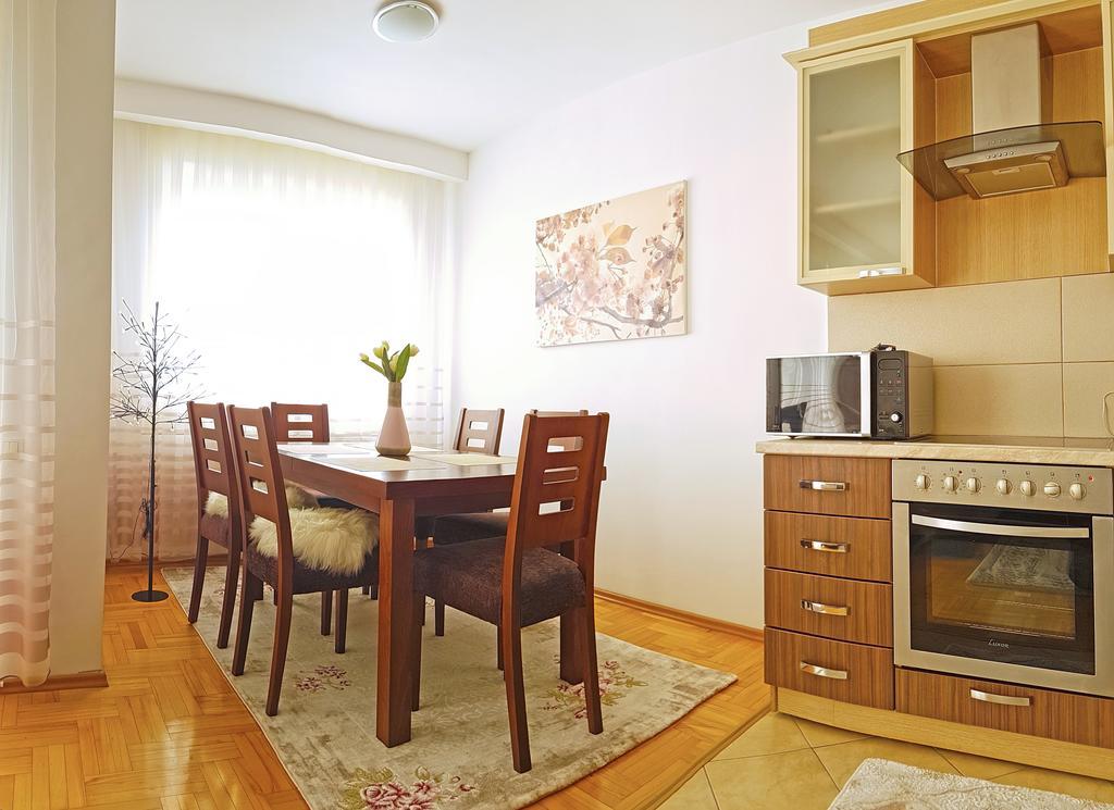 Apartment 31 Приштина Екстер'єр фото
