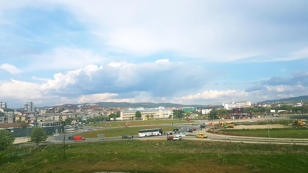 Apartment 31 Приштина Екстер'єр фото